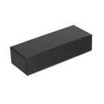 Uma-with-box
