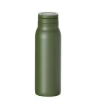 Botella Ultra stainless steel water bottle with integrated MagSafe holder attaching an iPhone, showcasing durable eco-friendly design and wide opening for easy cleaning.