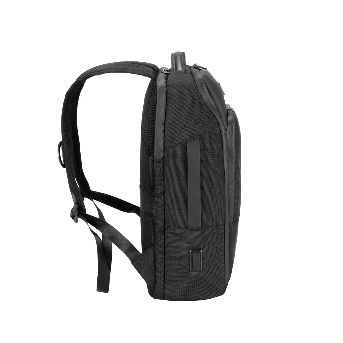 Premium two-tone design bag with MagSafe compatibility and smart storage