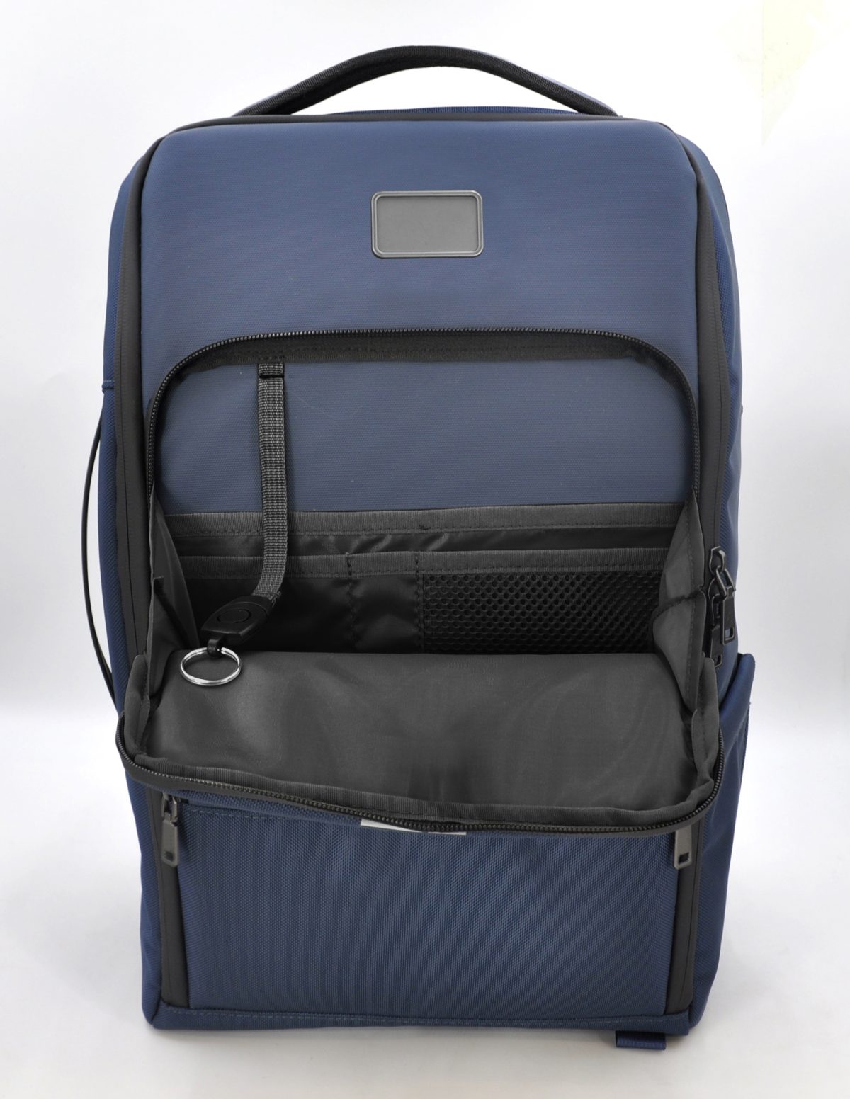 Premium two-tone design bag with MagSafe compatibility and smart storage