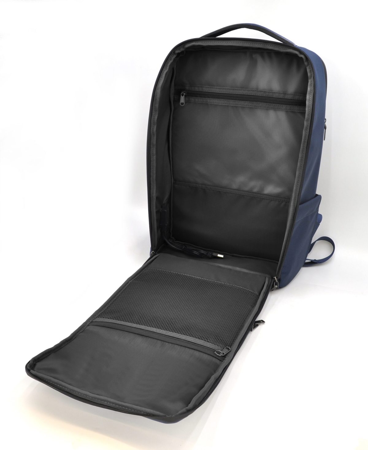 Premium two-tone design bag with MagSafe compatibility and smart storage