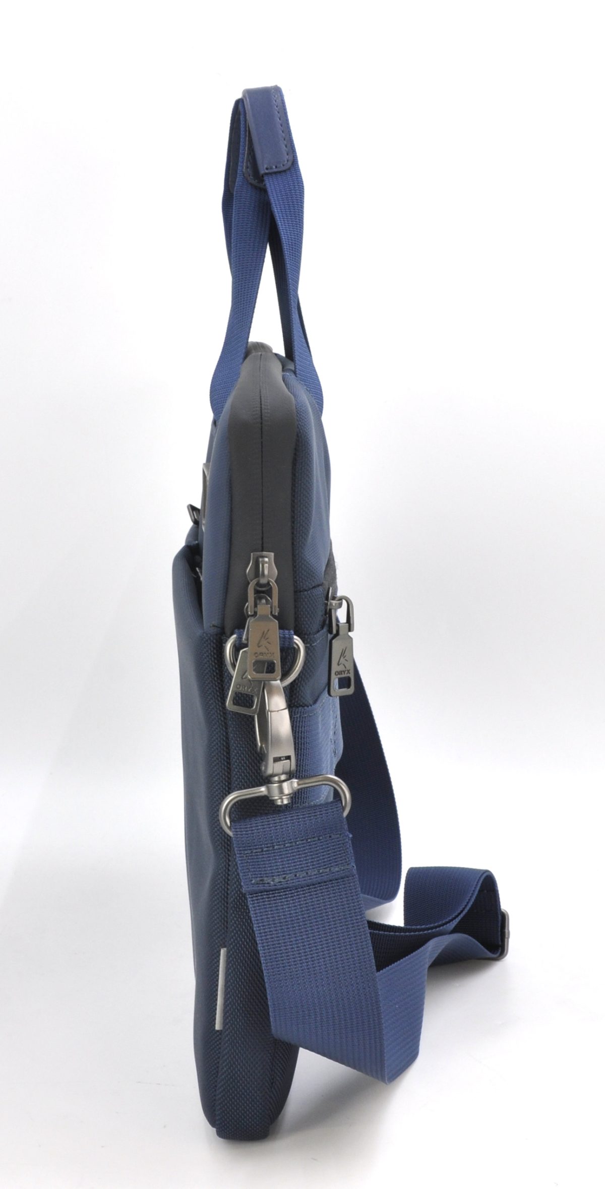 O-LapClassy Stylish Laptop Bag — sleek design for professional carry.