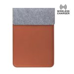 CAMDEN Tan Felt Laptop Sleeve with Magnetic Wireless Charger