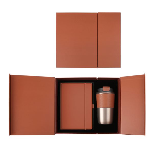 COZY SET elegant gift set with stainless steel mug, notebook and pen in leather box — corporate gift